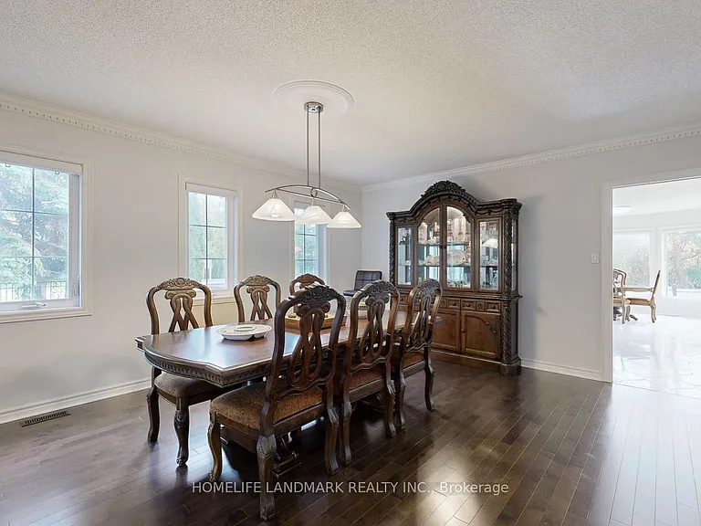 46 Green Ash Cres — Photo 8