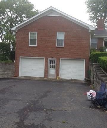 3rd image of 463 Nichols Ln