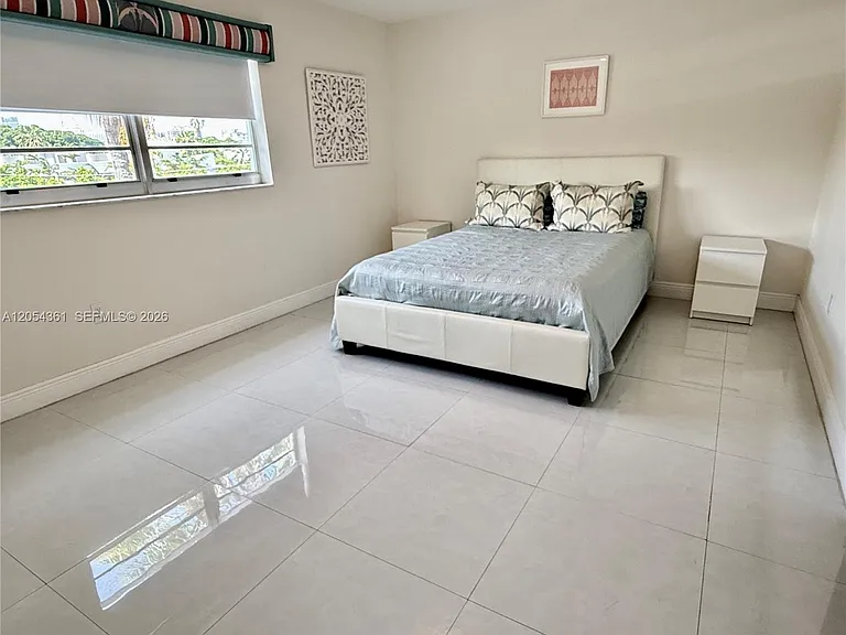 855 Euclid Ave #402 — Photo 13