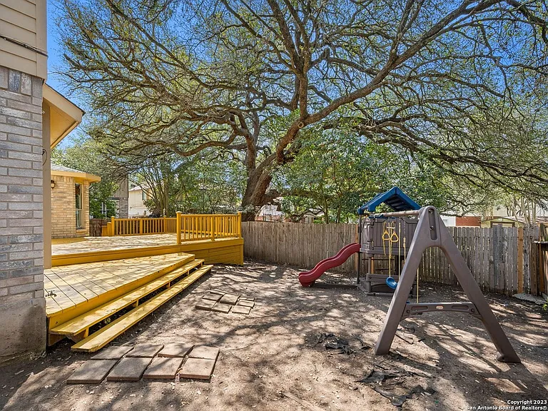 21119 Sierra Crst — Photo 27