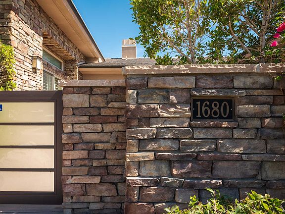 5th image of 1680 Sienna Ct