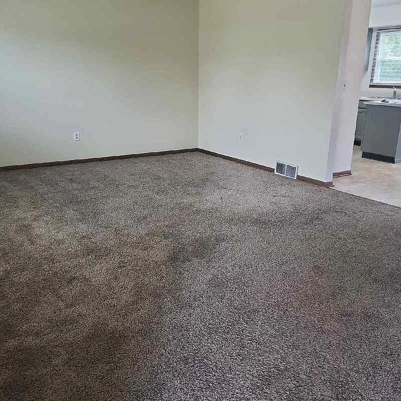 3 bed, 1.5 bath, $1,599 — Photo 4
