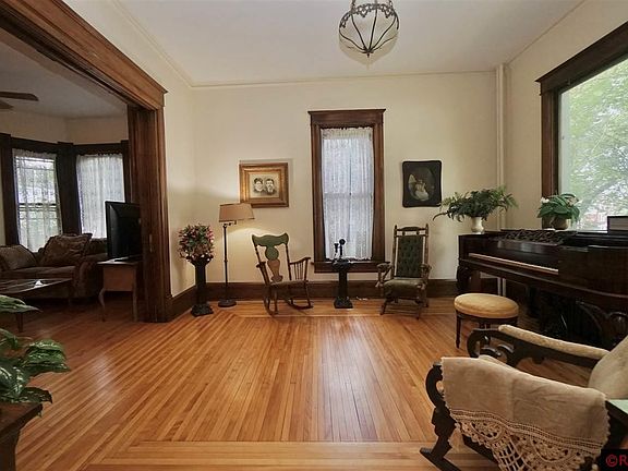 4th image of 113 Lincoln St