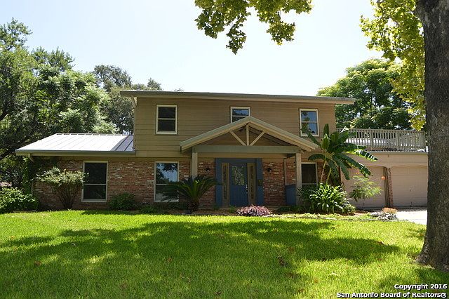 1st image of 2918 Woodcrest Dr
