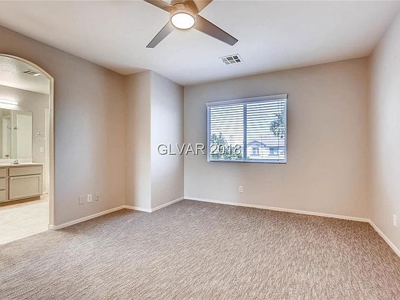 5th image of 950 Sweeping Vine Ave