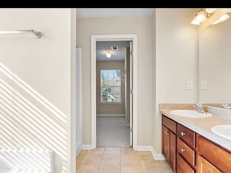317 Franklin St — Photo 10