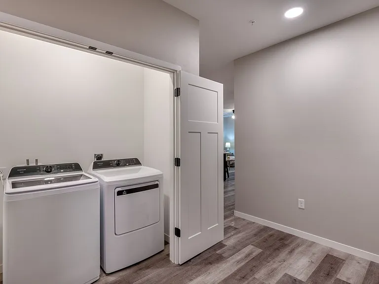 Northern Lights Apartments — Photo 47