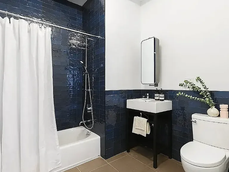 239 Banker St #2M — Photo 7