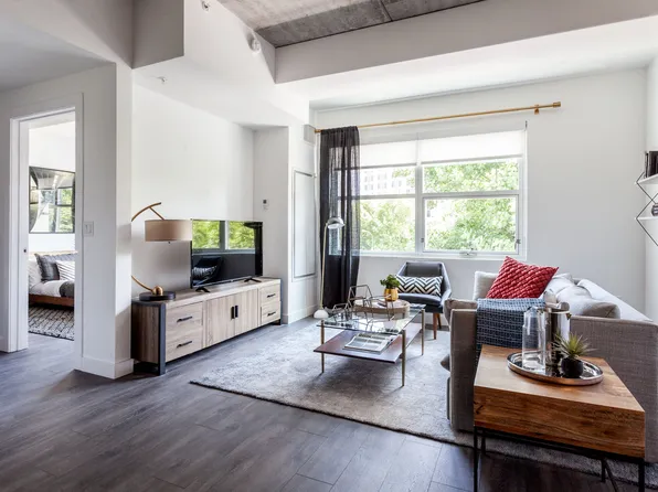 The Scholar Apartments