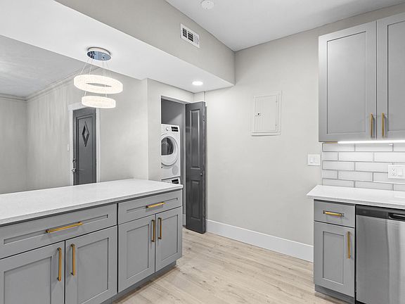 5th image of 6639 Alamo Ave #3