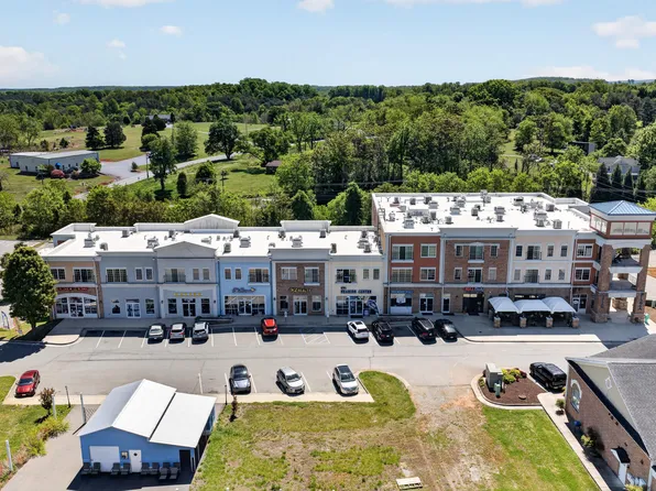 1100 Celebration Ave Unit 310, Moneta, VA 24121