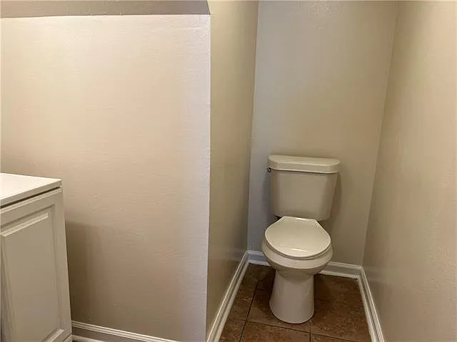 4230 N Claiborne Ave — Photo 6