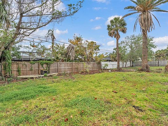 5th image of 752 Lantana Ave