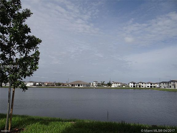 Lake 9592