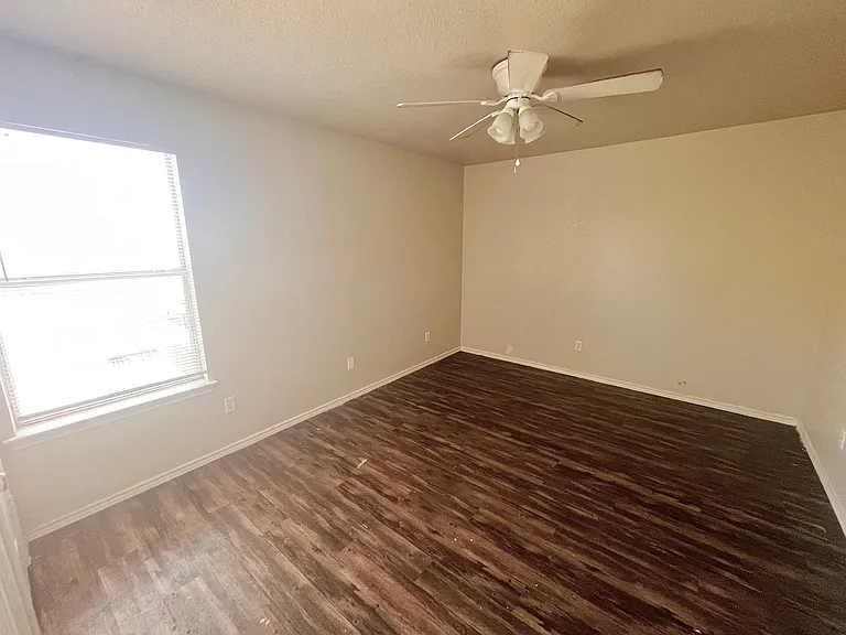 1312 Dugger Cir #C — Photo 5
