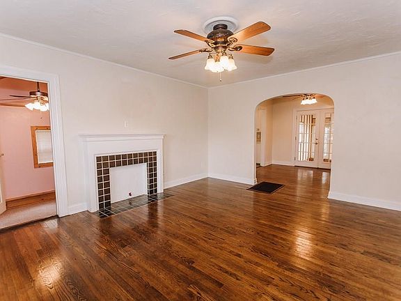 4th image of 1205 SW 31st St