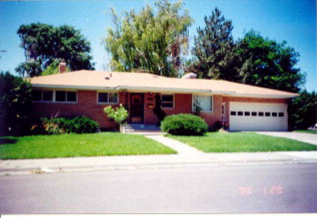 1st image of 900 Terry Dr
