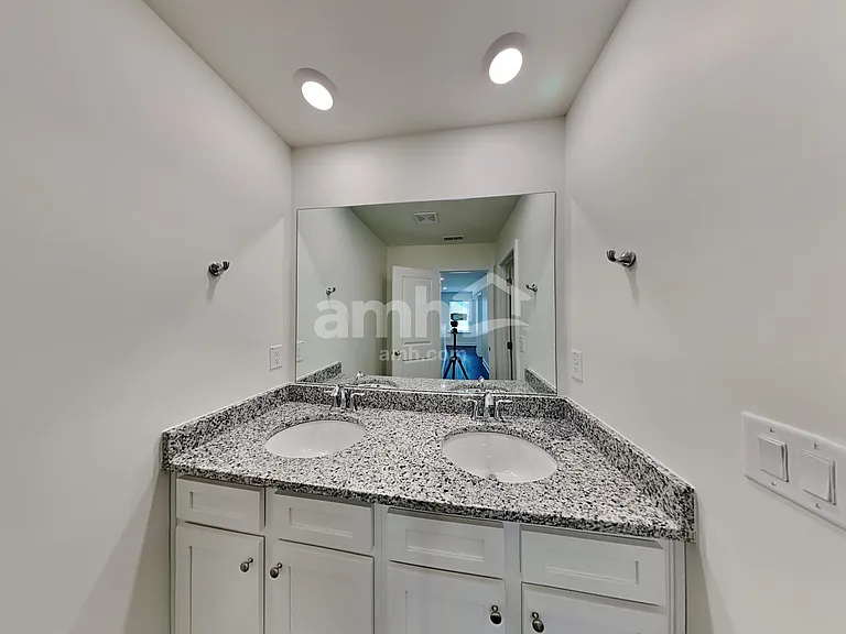 589 Summit View Ln — Photo 20