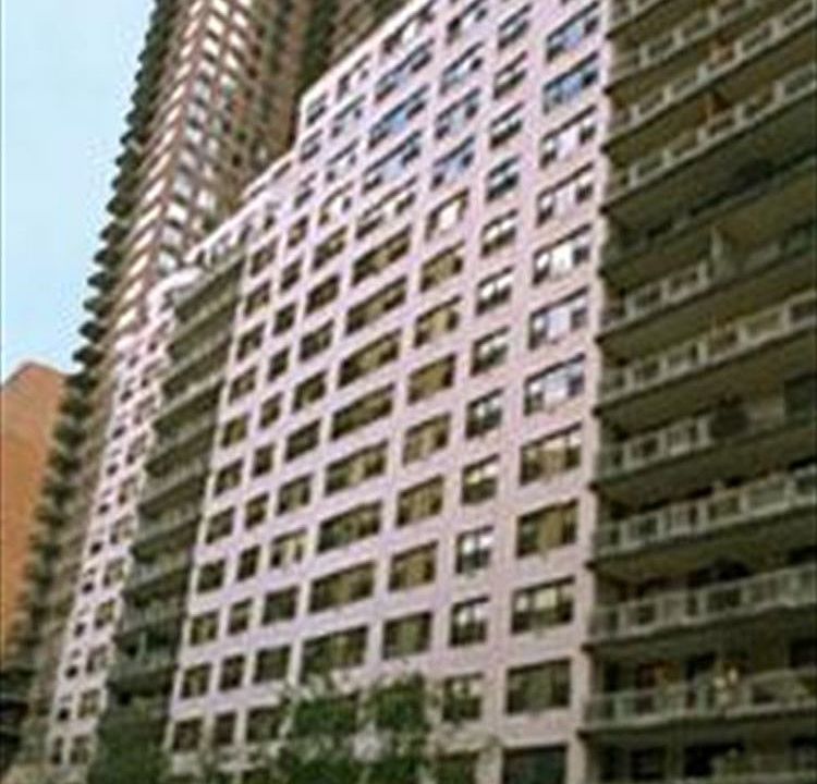 1st image of 420 E 72nd St APT 8D