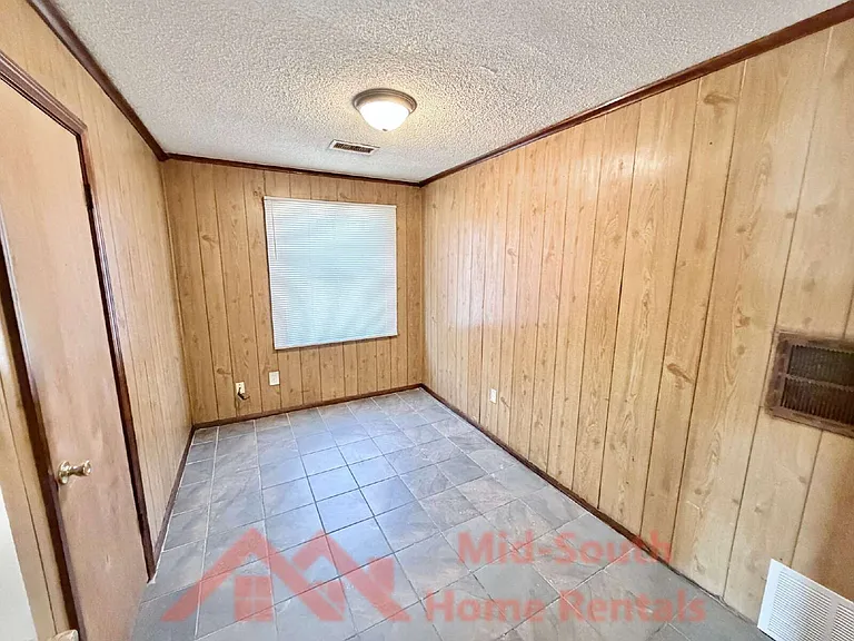 3205 Madewell Dr — Photo 11