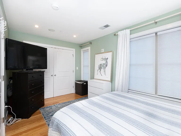 102 D St #3 — Photo 10
