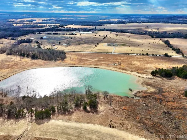 Wolfhunters Ln, McAlester, OK 74501