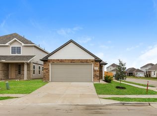 426 Sussex Dr, Everman, TX 76140