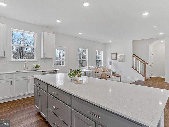5th image of 22218 Norris Woods St