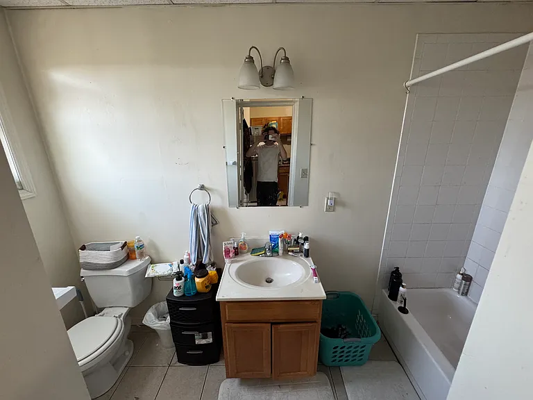 1149 E 4th St #3 — Photo 14