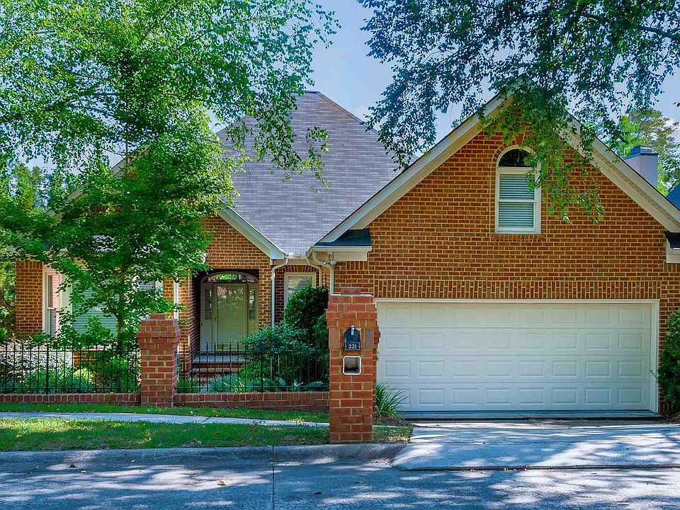1st image of 221 Branch Hill Ln