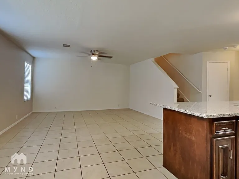 3338 Becker Glen St — Photo 8