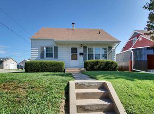 2415 Cherry St, Quincy, IL 62301