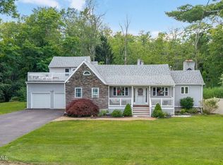 654 Sand Creek Rd, Albany, NY 12205