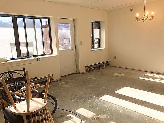 3rd image of 1835 Needham Ave APT 3L