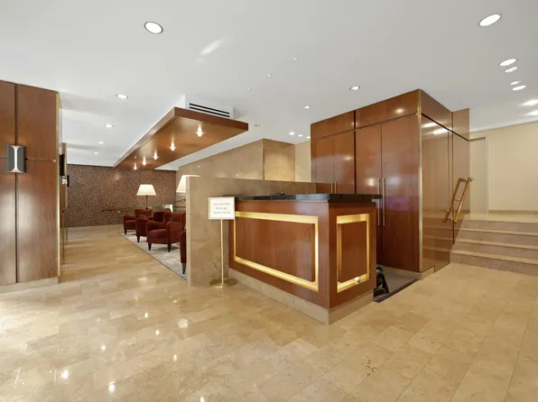 401 East 86th Street image 2 of 39