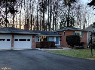 305 Mashie Dr SE, Vienna, VA 22180