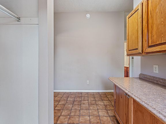 4th image of 240 N Sunflower Dr APT 40