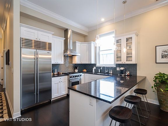 4th image of 1920 W Diversey Ave #3