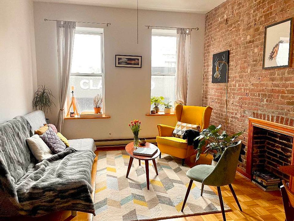 1st image of 751 Manhattan Ave APT 3R