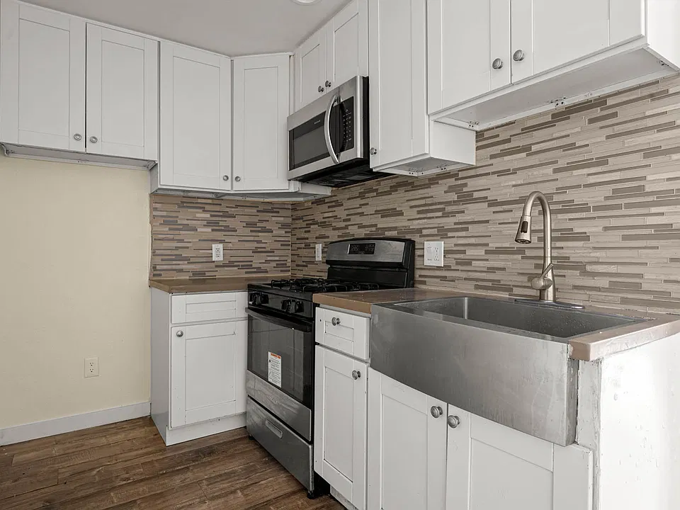 1216 S Bonnie Brae