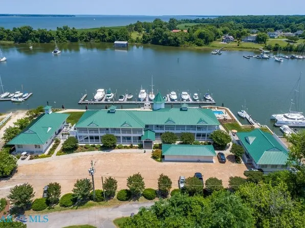 26 Oyster Rd #23, Urbanna, VA 23175