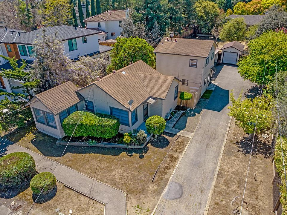 1st image of 387 Martens Ave