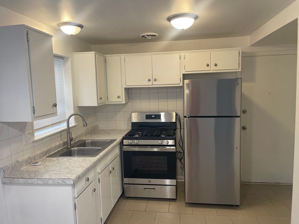 14619 Karlov Ave APT Gw, Midlothian, IL 60445 – 2-bedroom rental in Midlothian