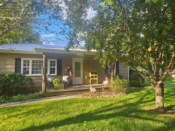 2846 & 2818 Broadstone Road, Banner Elk, NC 28604