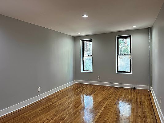 2nd image of 421 E 114th St APT 2B