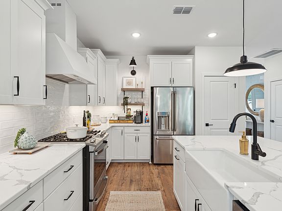 Kitchen with matte black finishes