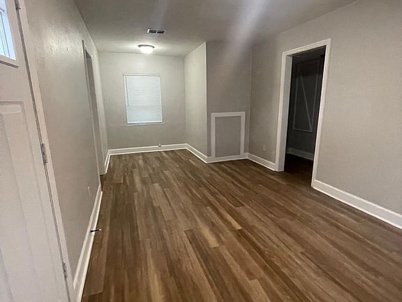 4th image of 1537 Patrick Ave