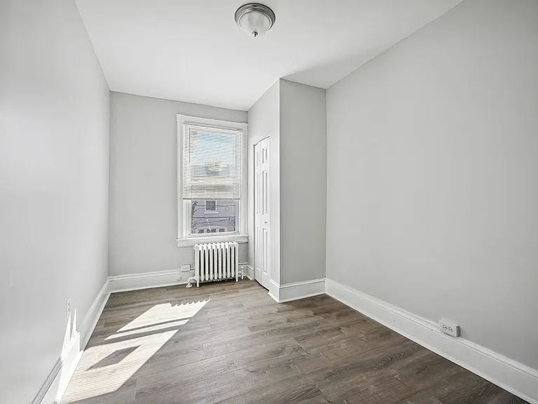 167 V St NE — Photo 11