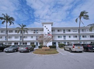 8080 112th St APT 104, Seminole, FL 33772