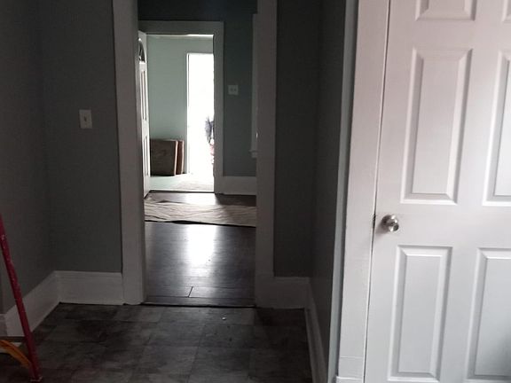 2nd image of 6025 Engel Ave
